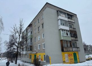 Продаю 2-ком. квартиру, 45 м2, Кольчугино, улица 50 лет Октября, 30