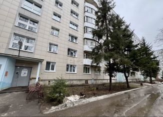 Продам 3-ком. квартиру, 58.8 м2, Клин, улица Карла Маркса, 37