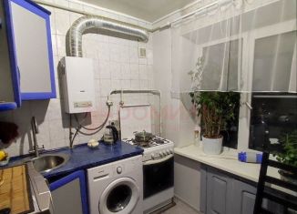 Продается трехкомнатная квартира, 59 м2, Новочеркасск, улица Ленгника, 4