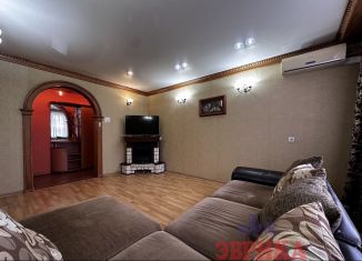 Продажа 3-ком. квартиры, 63 м2, Крымск, Вишнёвая улица, 1