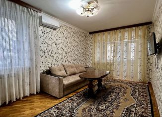 Сдается 1-ком. квартира, 33 м2, Каспийск, улица М. Халилова, 14