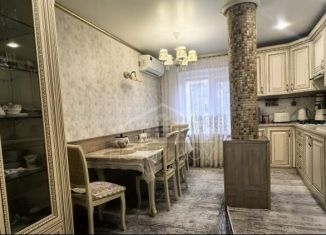 Продам 5-ком. квартиру, 160 м2, Нальчик, улица Байсултанова, 13, район Горная