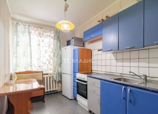 Продам 2-ком. квартиру, 49.4 м2, Карелия, улица Генерала Фролова, 6