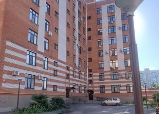 Сдается в аренду 1-ком. квартира, 35 м2, Таганрог, улица Морозова, 24А