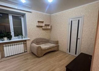 Сдается в аренду 1-ком. квартира, 30.7 м2, Омск, улица Ивана Алексеева, 8