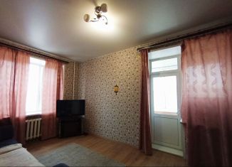 Продаю 4-ком. квартиру, 95 м2, Екатеринбург, улица Баумана, 23, метро Машиностроителей