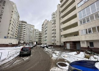 Продажа 2-комнатной квартиры, 63.3 м2, Республика Башкортостан, улица Ленина, 156