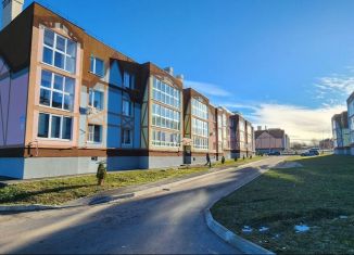 Продается 3-ком. квартира, 79.5 м2, Калуга, улица Владимира Козлова, ЖК Видный