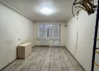 Продажа 2-ком. квартиры, 43 м2, Салават, улица Островского, 44