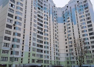 Двухкомнатная квартира в аренду, 60 м2, Москва, улица Маршала Савицкого, 24к1, станция Щербинка