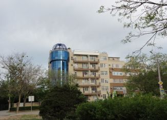 Продается двухкомнатная квартира, 55 м2, Крым, улица Полупанова