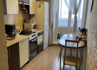 Продается 3-ком. квартира, 60 м2, Красноярский край, микрорайон Предмостный, 13