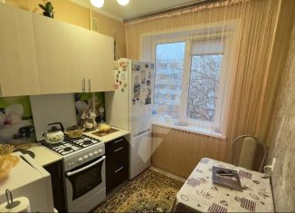 Продаю 2-комнатную квартиру, 44 м2, Старый Оскол, микрорайон Рудничный, 1