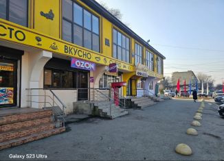 Продажа торговой площади, 30 м2, город Кизилюрт, улица Гагарина, 34А