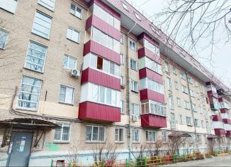 Сдам 2-ком. квартиру, 44.5 м2, Челябинск, улица Агалакова, Ленинский район