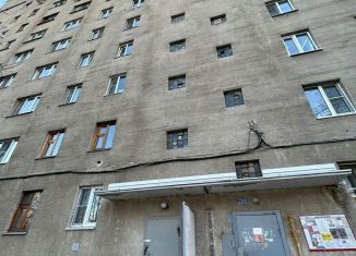 Продается двухкомнатная квартира, 44 м2, Белгородская область, микрорайон Интернациональный, 36