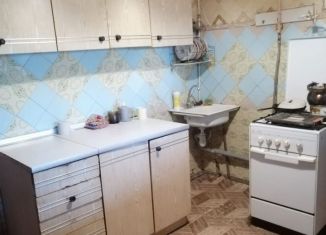 Продам трехкомнатную квартиру, 88 м2, Миллерово, улица Подвойского, 57