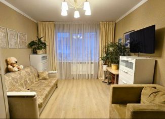 Продам 3-ком. квартиру, 70 м2, Новгородская область, Волотовская улица, 6