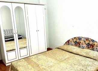 Сдача в аренду 2-ком. квартиры, 60 м2, Дербент, улица Курбанова, 38