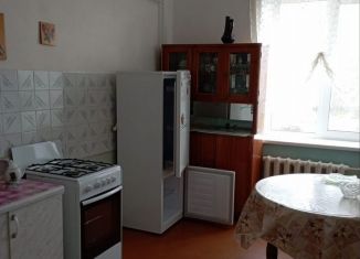 Продам 2-ком. квартиру, 59 м2, Краснотурьинск, улица Карла Маркса, 26