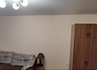 Сдаю в аренду 1-ком. квартиру, 40 м2, Казань, улица Мустая Карима, 7/10, Кировский район