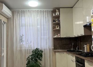 Продается 1-комнатная квартира, 40.8 м2, Севастополь, улица Челнокова, 29к1, ЖК Адмиральский