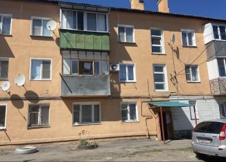 Продаю двухкомнатную квартиру, 41.3 м2, город Бутурлиновка, улица Блинова, 30