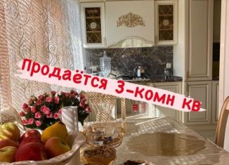 Продам 3-комнатную квартиру, 98 м2, Хасавюрт, Грозненская улица, 78Б