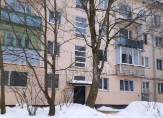 Продажа 2-комнатной квартиры, 42.7 м2, Лодейное Поле, улица Титова, 36