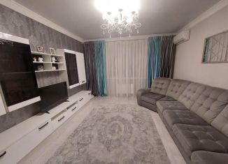 Продам 3-ком. квартиру, 80 м2, Ставрополь, улица Рогожникова, 15, ЖК Севастопольский