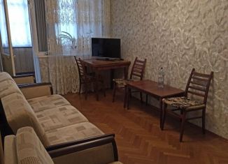 Сдается 2-комнатная квартира, 50 м2, Владикавказ, улица Цоколаева, 10к1, 9-й микрорайон