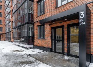 Продам четырехкомнатную квартиру, 96.6 м2, Курская область