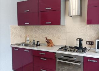 Сдаю двухкомнатную квартиру, 53 м2, Татарстан, проспект Строителей, 68