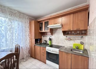 Продается трехкомнатная квартира, 64.1 м2, Саянск, микрорайон Мирный, 2