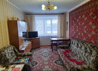 Продается 3-комнатная квартира, 50.8 м2, Калачинск, улица Гагарина, 4
