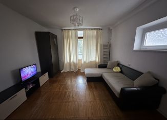 Сдам 2-комнатную квартиру, 53 м2, Сочи, улица Яна Фабрициуса, 2/8Б, микрорайон Яна Фабрициуса