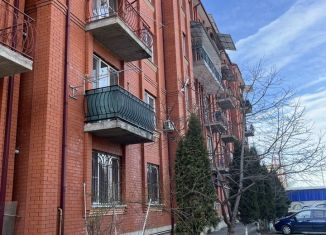 Продается однокомнатная квартира, 43.2 м2, Владикавказ, проспект Доватора, 8В