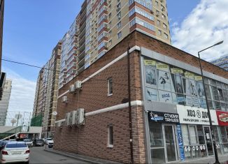 Продается 3-ком. квартира, 97 м2, Краснодарский край, улица Цезаря Куникова, 24к3