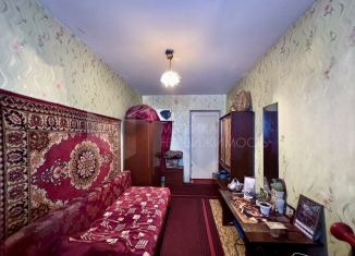 Продается 3-комнатная квартира, 60.3 м2, Тюменская область, улица Шишкова, 16