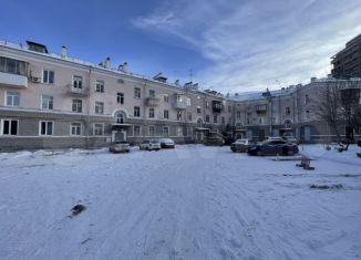 Продается трехкомнатная квартира, 57 м2, Екатеринбург, проспект Орджоникидзе, 21, проспект Орджоникидзе