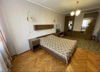 Сдается в аренду 3-комнатная квартира, 72 м2, Санкт-Петербург, бульвар Новаторов, 28, муниципальный округ Княжево