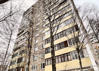 Продам 2-комнатную квартиру, 46 м2, Москва, Булатниковская улица, 7к2, метро Академика Янгеля