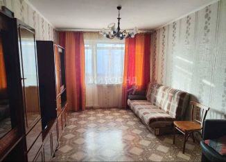 Двухкомнатная квартира на продажу, 42.4 м2, Новосибирск, метро Площадь Маркса, улица Связистов, 141
