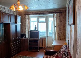 Двухкомнатная квартира на продажу, 45.2 м2, Мурманская область, проспект Кирова, 27