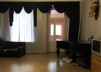 Сдача в аренду 2-ком. квартиры, 70 м2, Ростов-на-Дону, проспект Чехова, 78