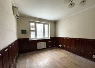 Продается 3-комнатная квартира, 18 м2, Москва, улица Академика Анохина, 9к1, метро Тропарёво