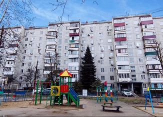 Продаю 2-ком. квартиру, 55 м2, Краснодар, улица имени Игнатова