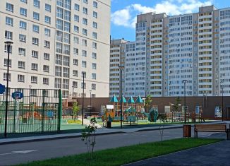 Продается 1-ком. квартира, 53 м2, Оренбург, улица Неплюева, 4