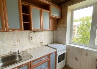 Сдам 1-ком. квартиру, 30 м2, Новочебоксарск, Молодёжная улица