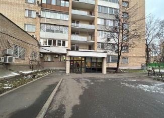 Продается 1-ком. квартира, 35.8 м2, Москва, Брянская улица, 4, метро Киевская